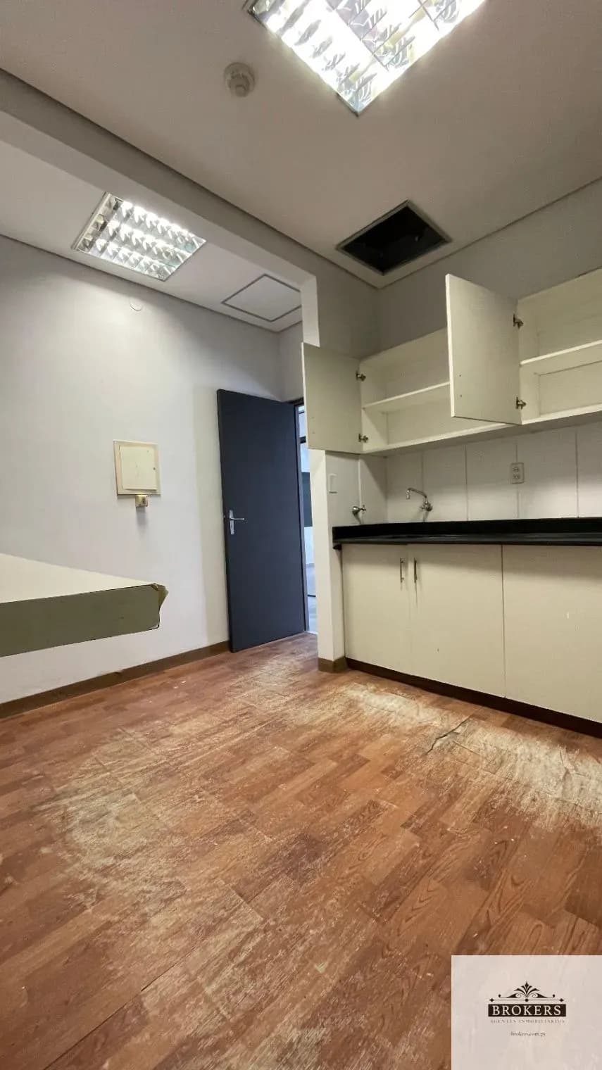 Loja de 550m² para Alugar em Lambaré - Image 6