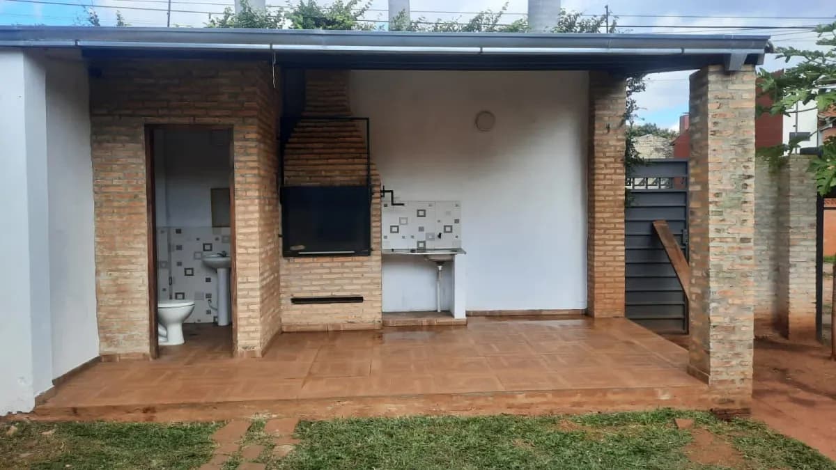 Casa de 4 dormitorios en Casa, 140m², en Venta en Villa Ofelia, Fernando de la Mora - Image 9