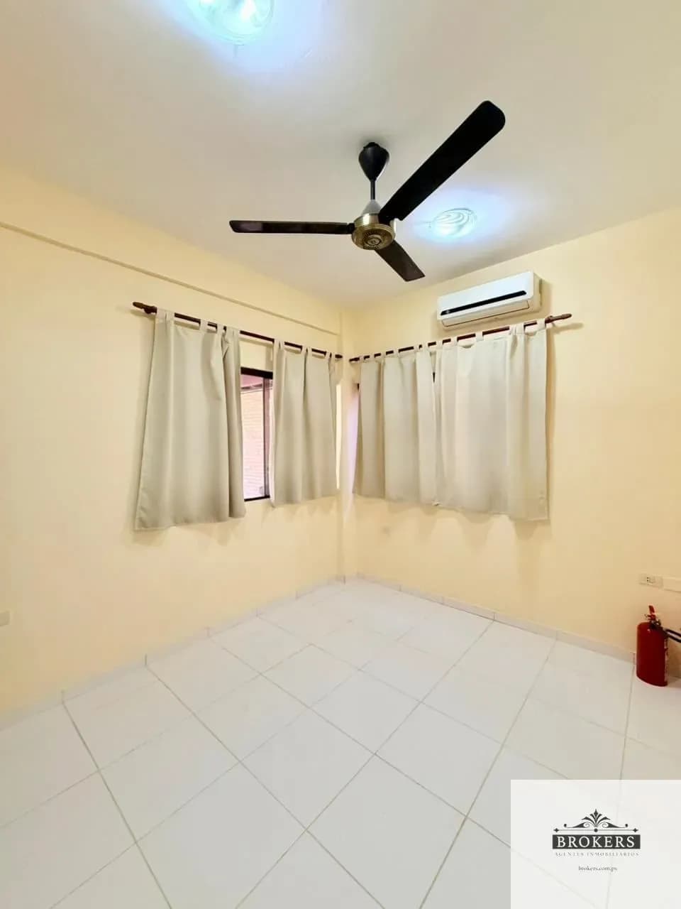 3-Bedroom House for Sale in Campo Grande, Luque - Image 8