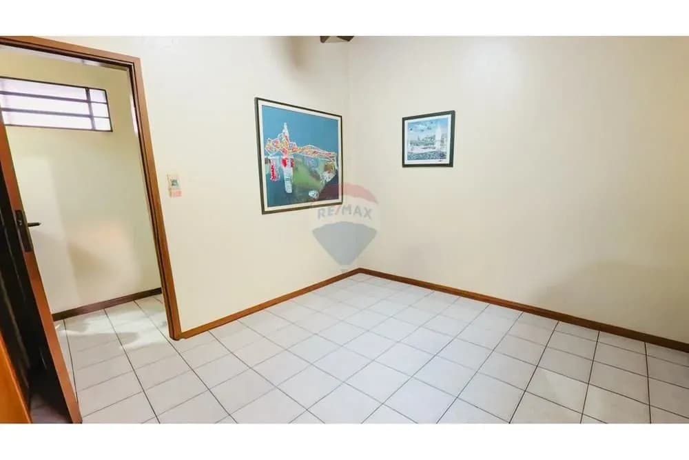 Casa de 5 quartos à Venda no Paraná Country Club, Hernandarias - Image 20
