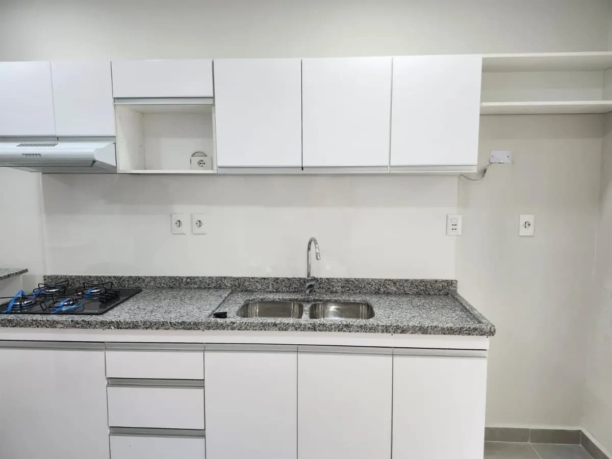 2-Bedroom House for Rent in Laurelty, Luque - Image 12