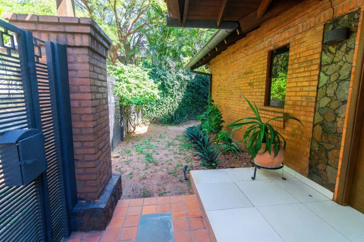 2-Bedroom House for Sale in Mcal. José Félix Estigarribia, Asunción - Image 9