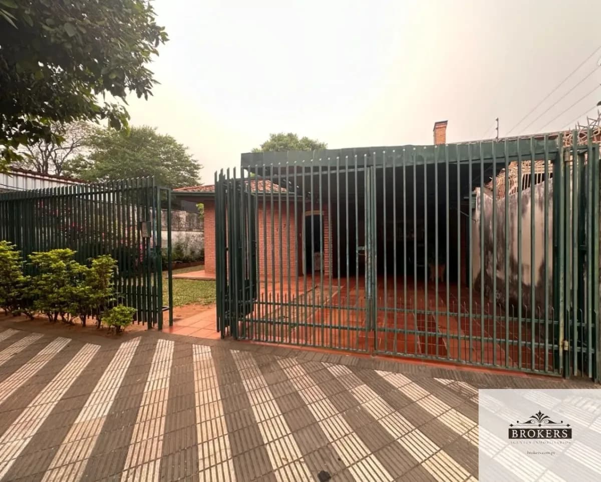 Terreno de 480m² en Venta en Los Laureles, Lambaré - Image 2