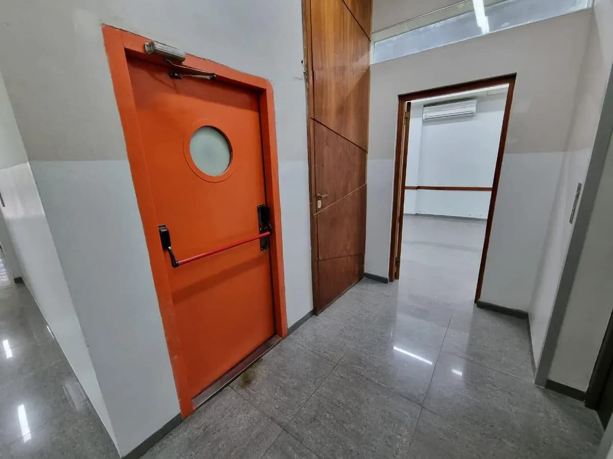 Office of 336m² for Rent in San Cristobal, Asunción - Image 16