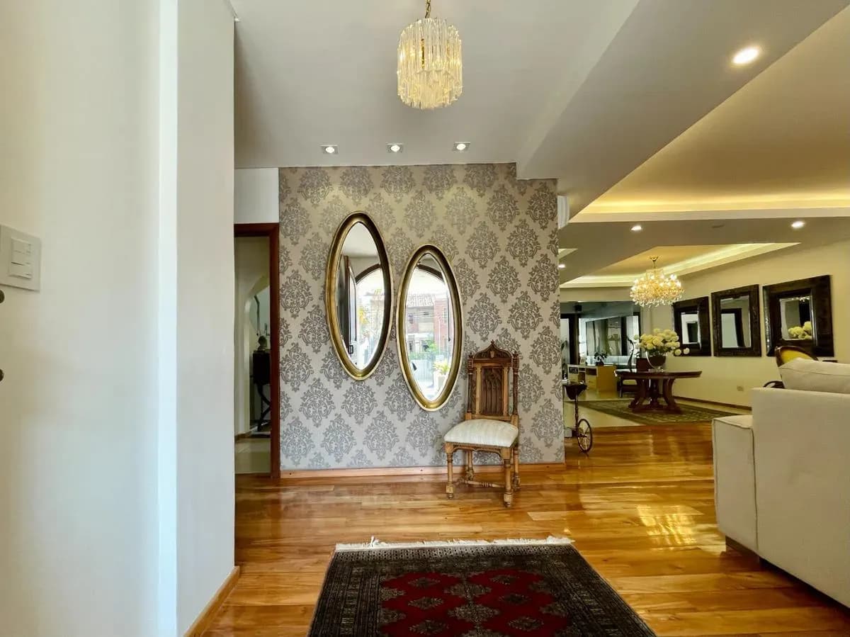 4-Bedroom House for Sale in Recoleta, Asunción - Image 11