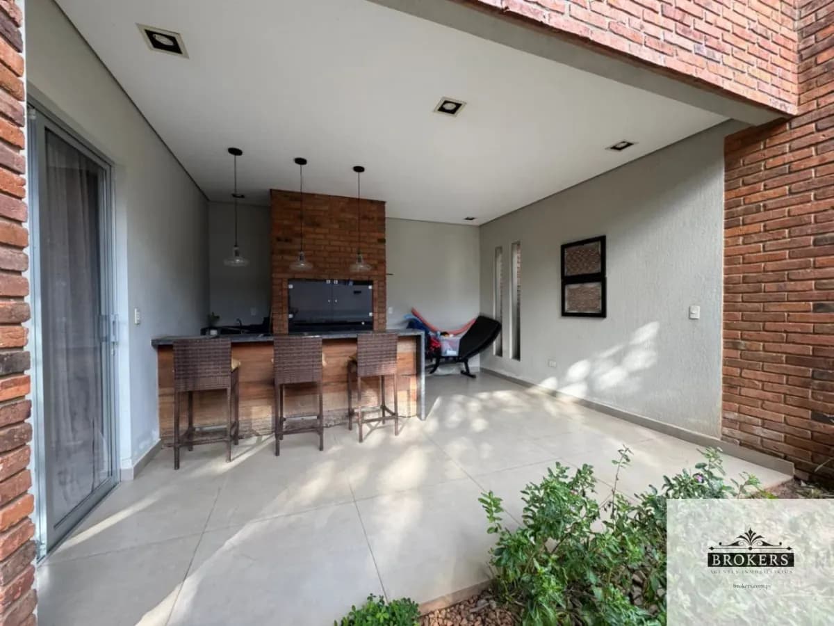 4-Bedroom House for Rent in Asunción - Image 12