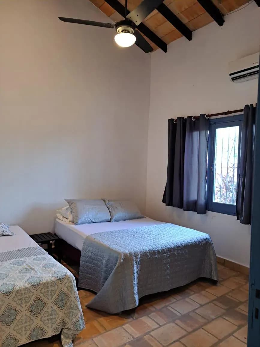 Casa de 4 dormitorios en Alquiler en Barrio Centro, Caacupé - Image 13