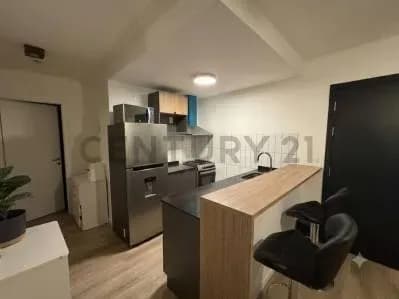 Departamento de 2 dormitorios en Alquiler en Palermo, Montevideo - Image 2