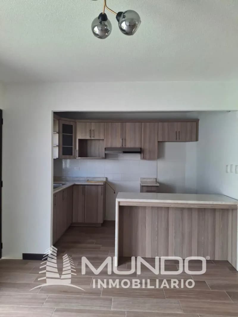 Casa de 3 dormitorios, 100m², en Alquiler en Departamento de Guatemala - Image 3
