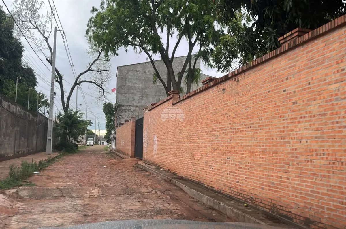 Terreno de 398m² en Venta en Villa Elisa
