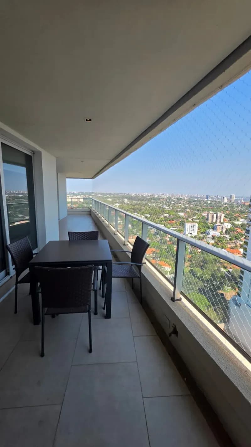 Departamento de 4 dormitorios, 331m², en Alquiler en Mburucuyá, Asunción - Image 3