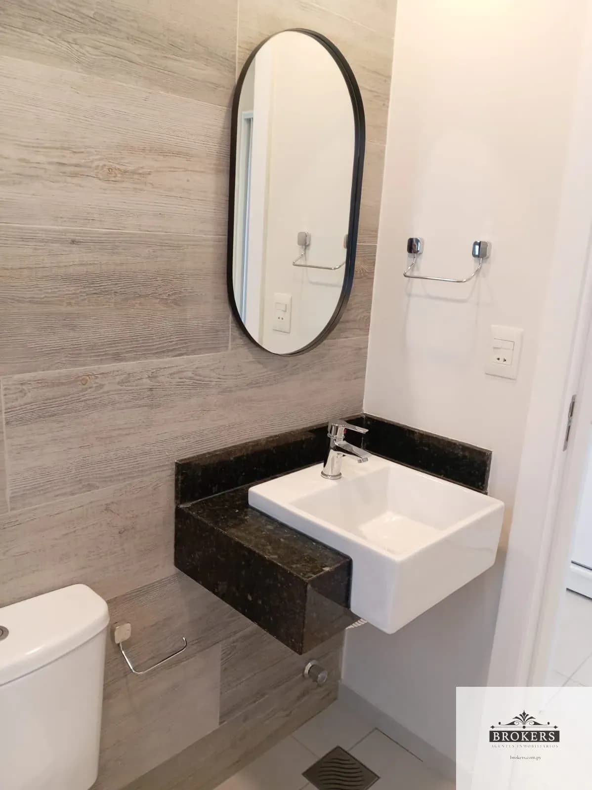 2-Bedroom Apartment for Rent in Villa Aurelia, Asunción - Image 7