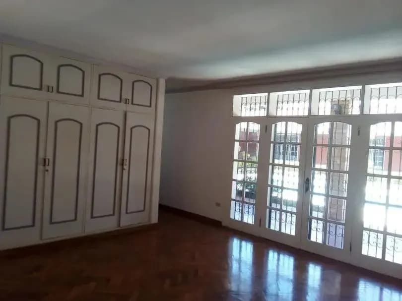 Terreno de 1,200m² en Venta en Itauguá - Image 9