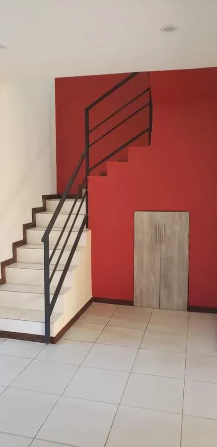 3-Bedroom House for Sale in Fernando de la Mora - Image 6