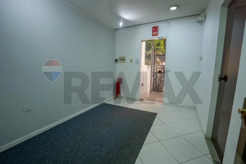 Office of 300m² for Rent in Las Mercedes, Asunción - Image 8