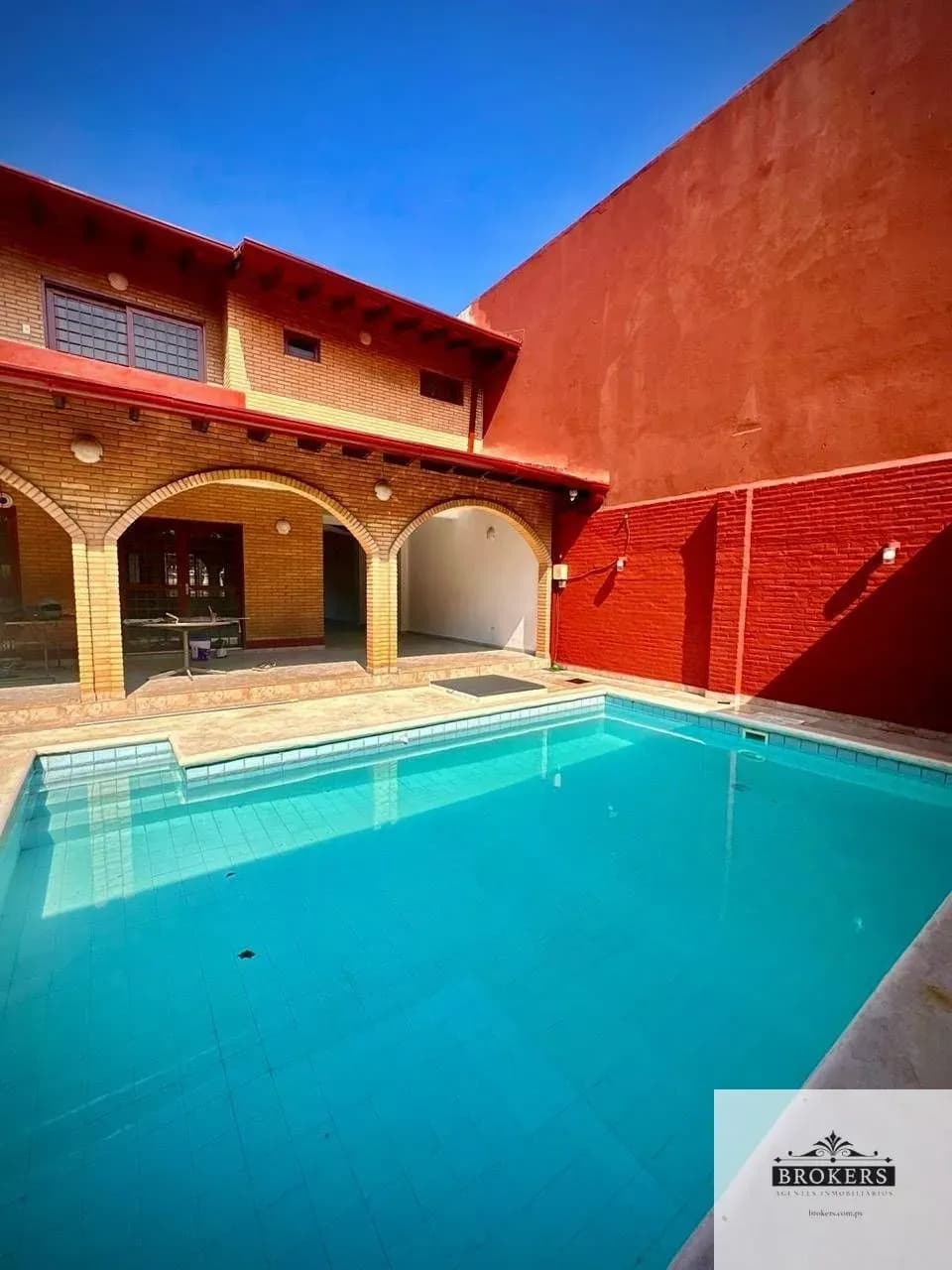 Local Comercial de 360m² en Alquiler en Villa Virginia, Lambaré - Image 2
