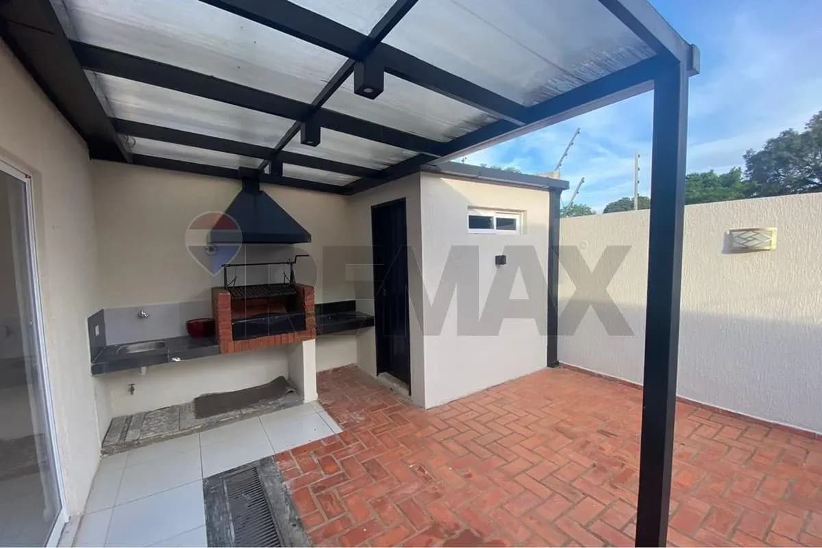 Casa de 3 dormitorios en Venta en Limpio - Image 12