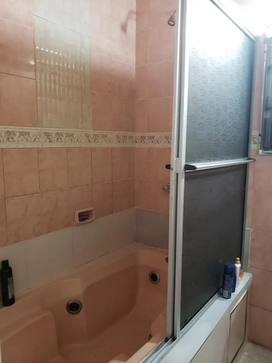 4-Bedroom House for Sale in Villa Ofelia, Fernando de la Mora - Image 6
