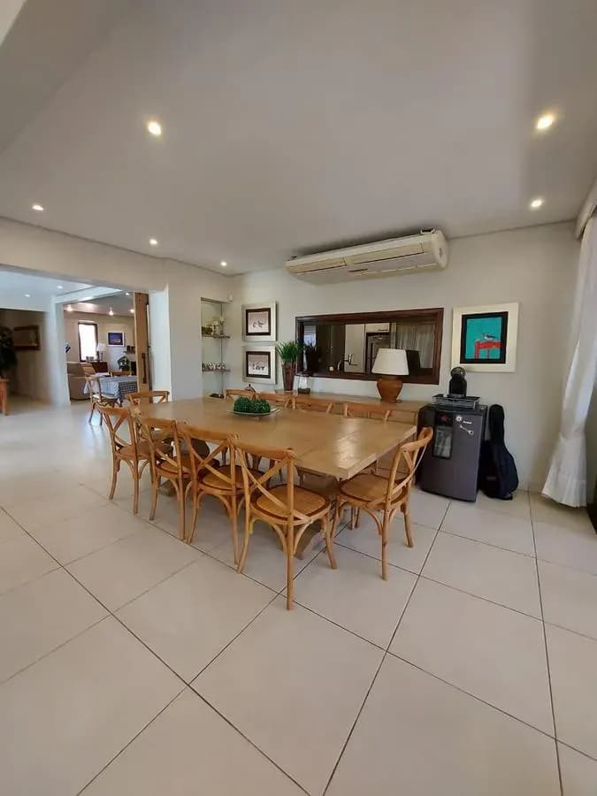 Casa de 3 dormitorios en Venta en San Jorge, Asunción - Image 9