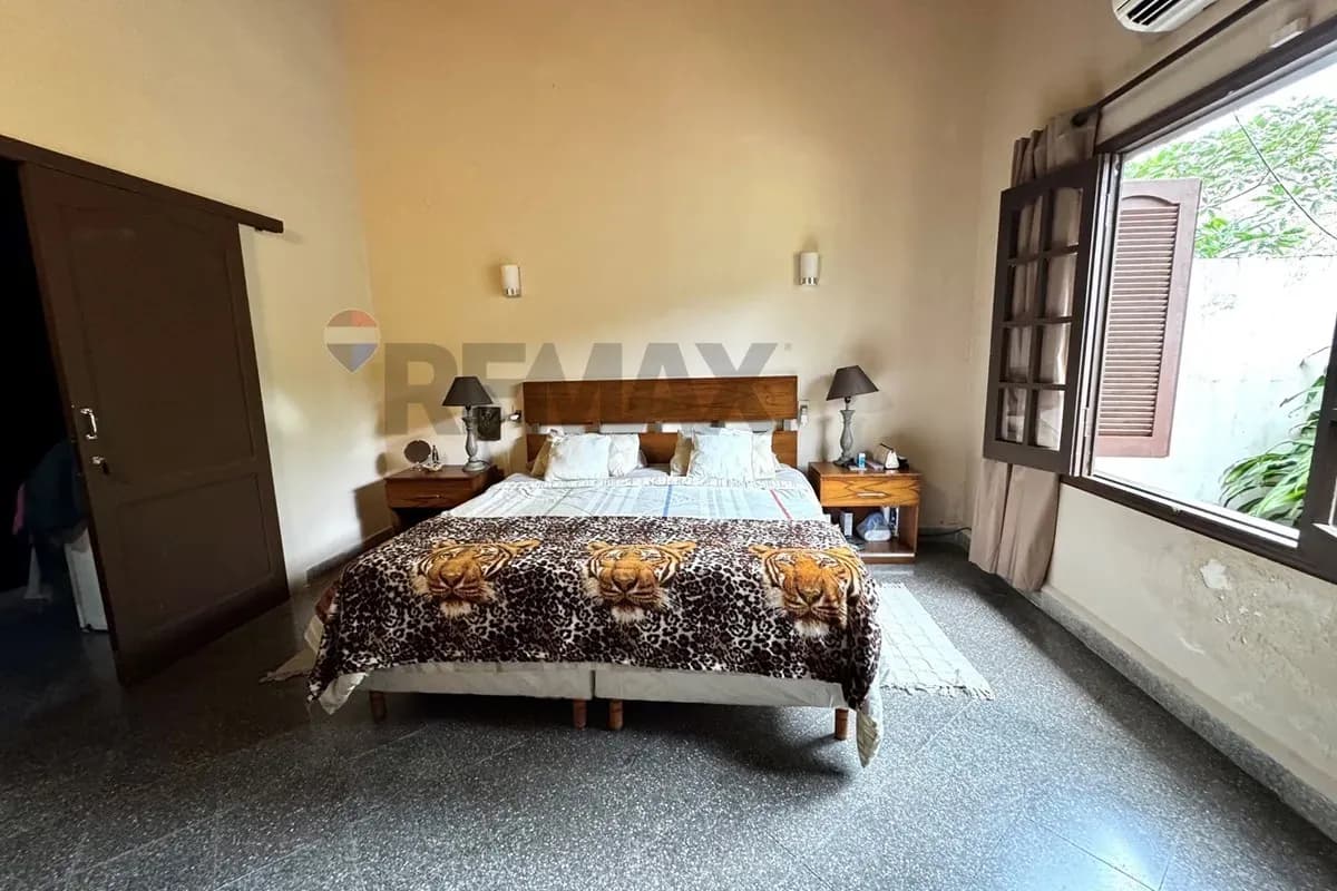 6-Bedroom House for Sale in Historic Center, San Bernardino - Image 14