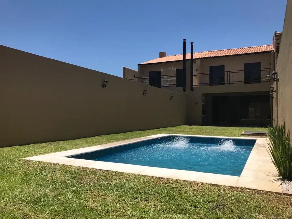 Casa de 3 quartos à Venda em Mbachió II, Lambaré