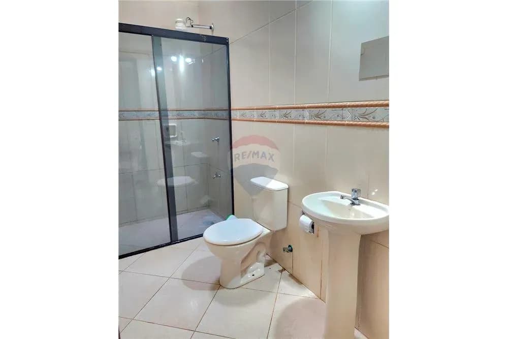 Casa de 3 dormitorios en Alquiler en San Bernardino - Image 17
