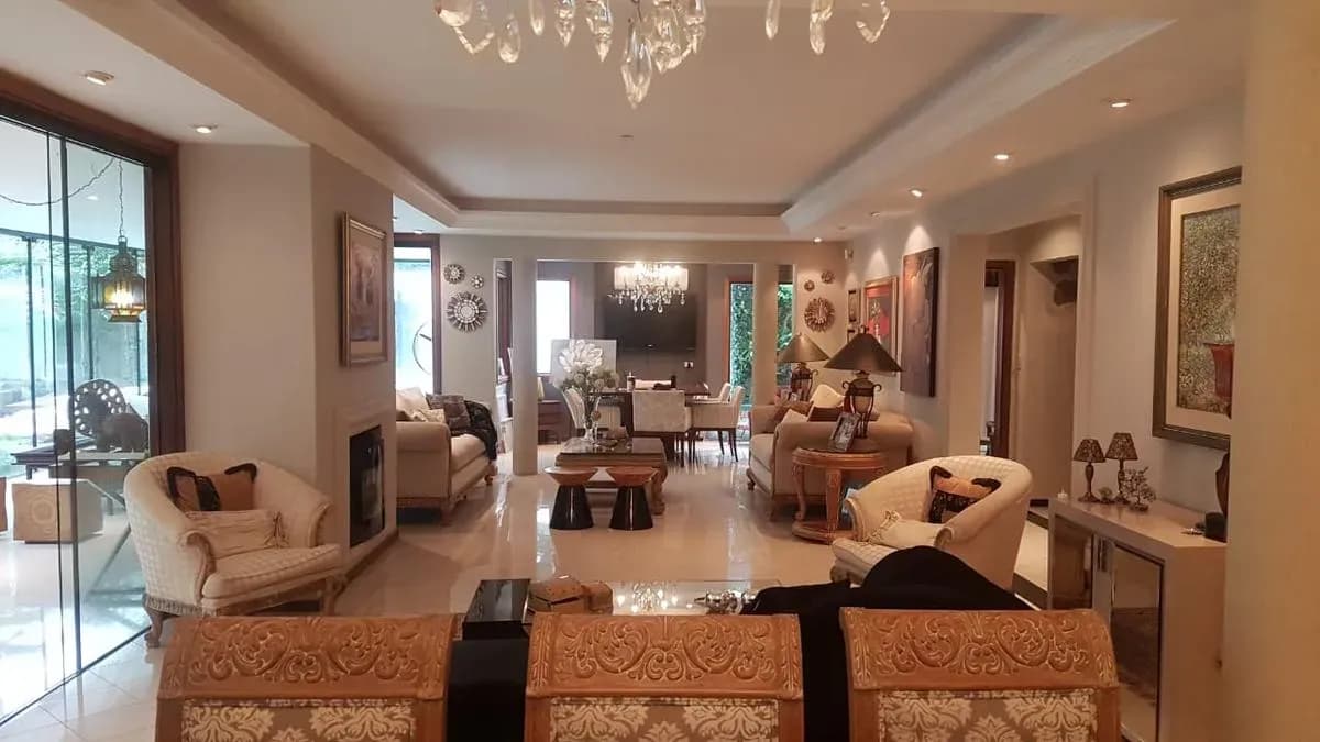 4-Bedroom House for Sale in Los Laureles, Lambaré - Image 16