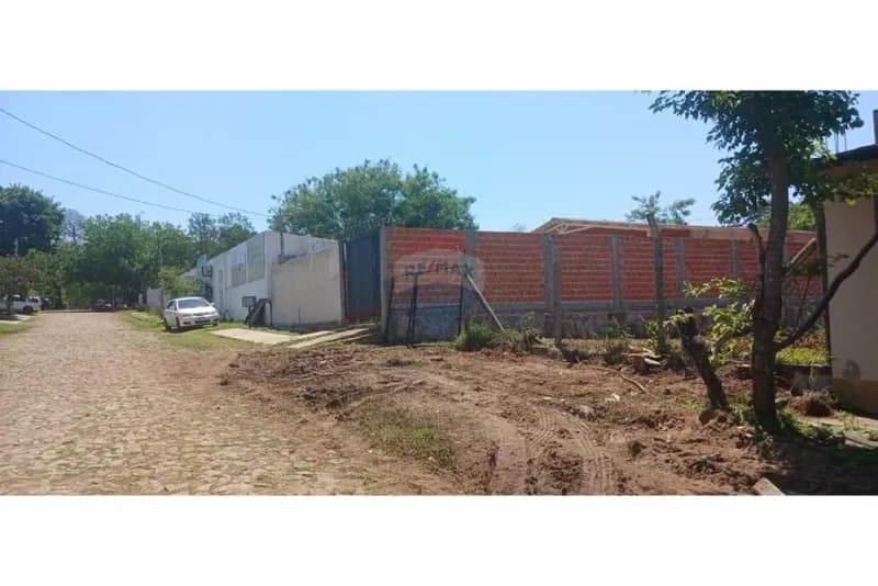 Terreno de 384m² à Venda em Loma Pytá, Asunción - Image 4