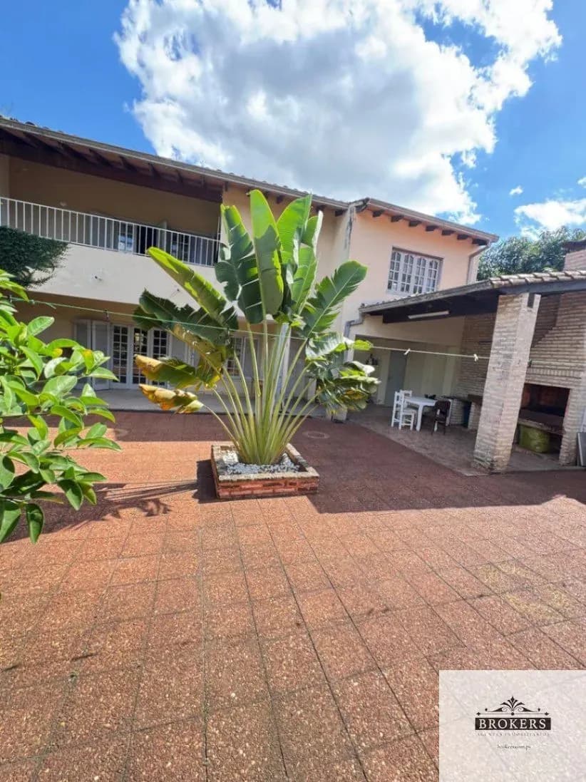 3-Bedroom House for Sale in San Luis, San Lorenzo - Image 2