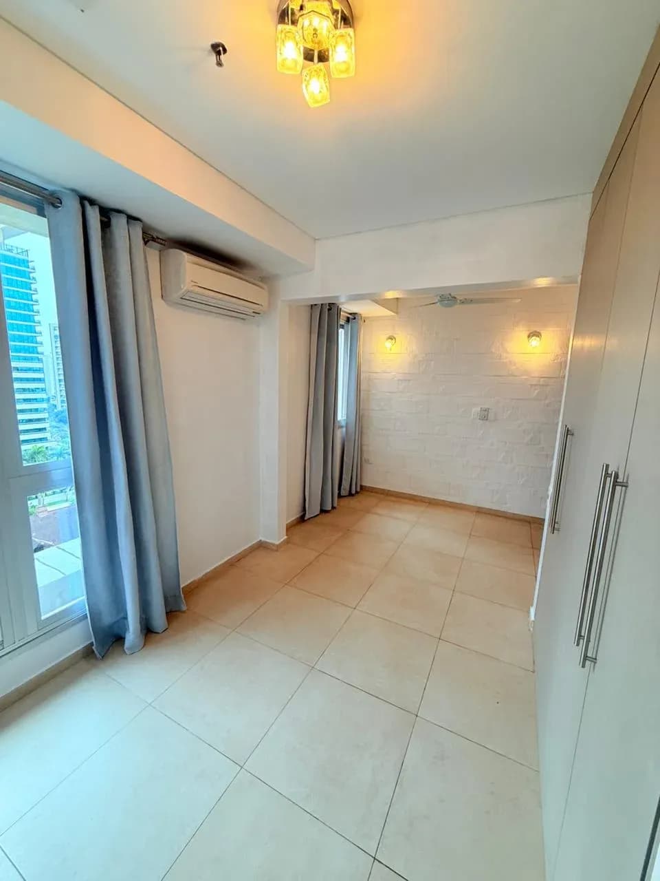 Departamento de 3 dormitorios en edificio Miranda, 190m², en Alquiler en Ycuá Satí, Asunción - Image 2
