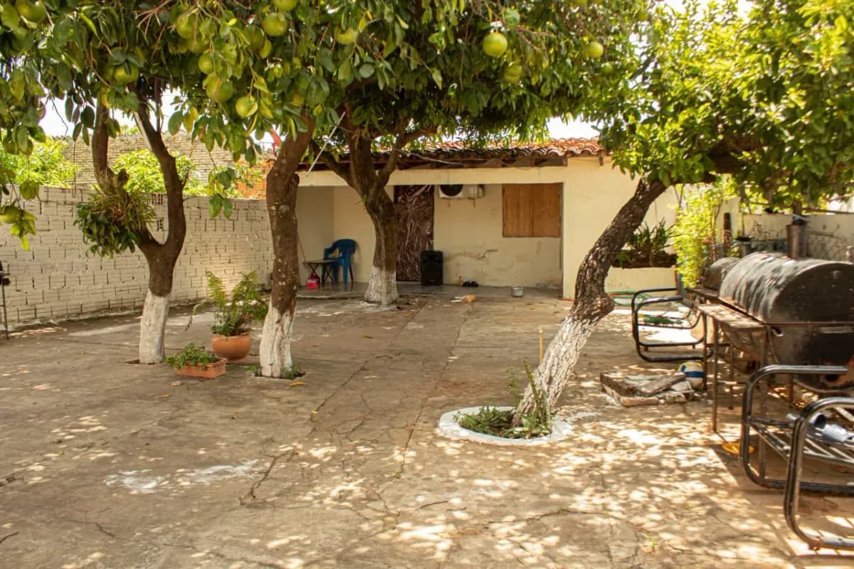 Casa en venta en Loma Pyta - con salones comerciales - Image 7