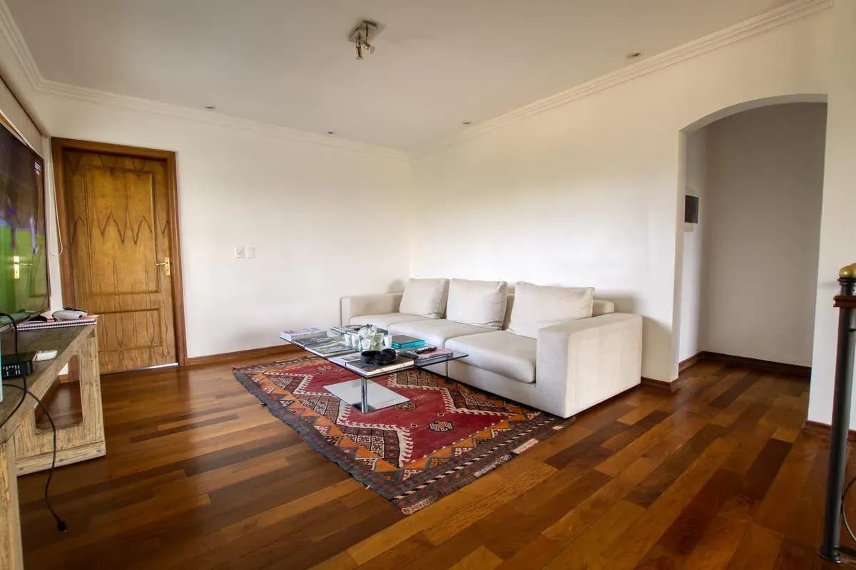 4-Bedroom Apartment for Sale in Bella Vista, Asunción
