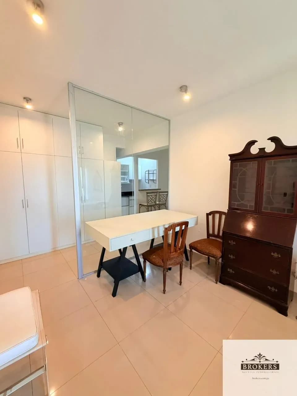 Apartamento de 1 dormitório à Venda em Manorá, Assunção - Image 4