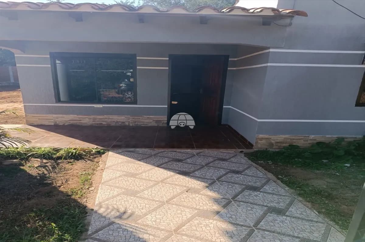 Casa de 2 quartos à Venda em Luque - Image 4
