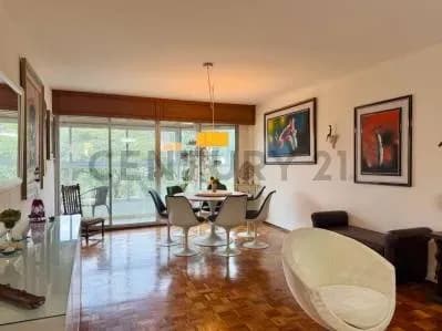 Departamento de 4 dormitorios en Venta en Punta Carretas, Montevideo - Image 2