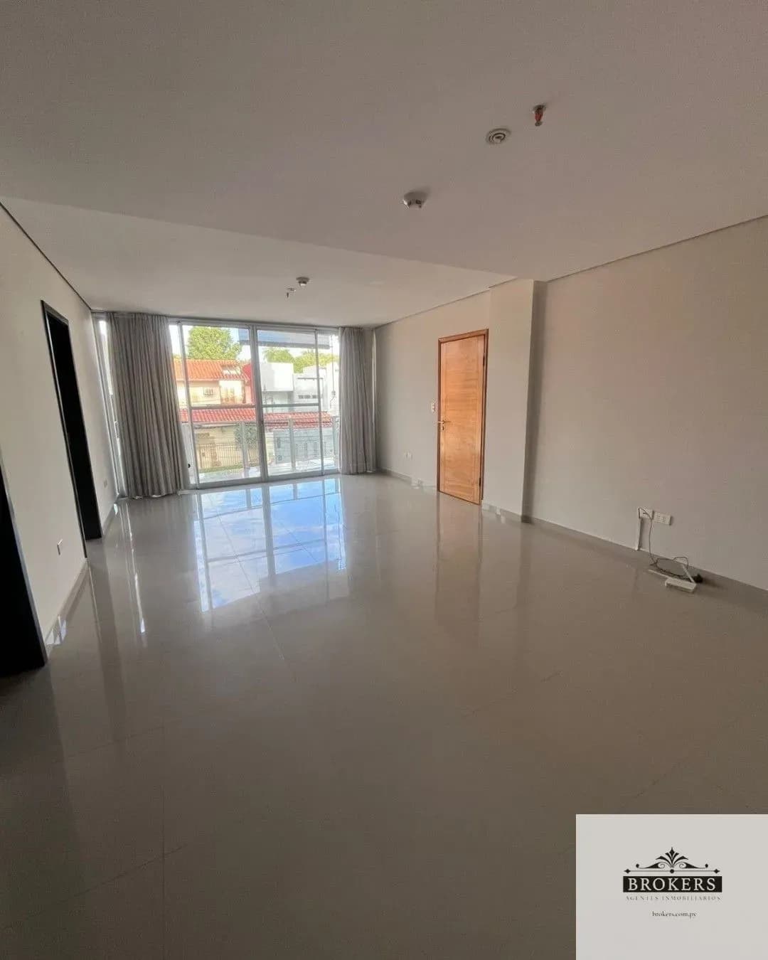 3-Bedroom Apartment for Sale in Las Lomas (Carmelitas), Asunción - Image 3