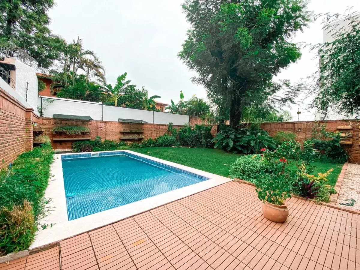 Casa de 4 quartos à Venda em Assunção - Image 4