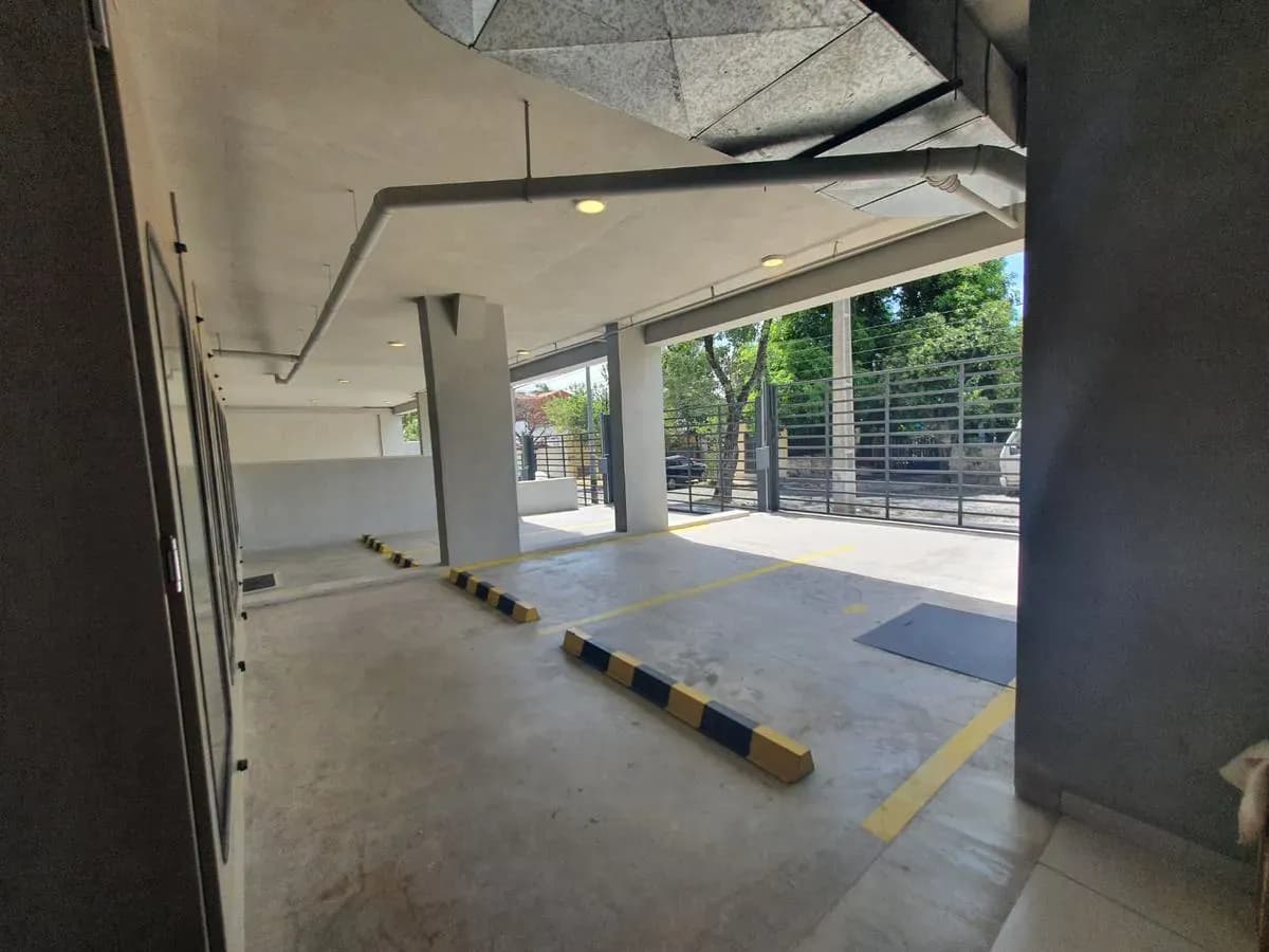 2-Bedroom Apartment for Sale in Lambaré - Image 20
