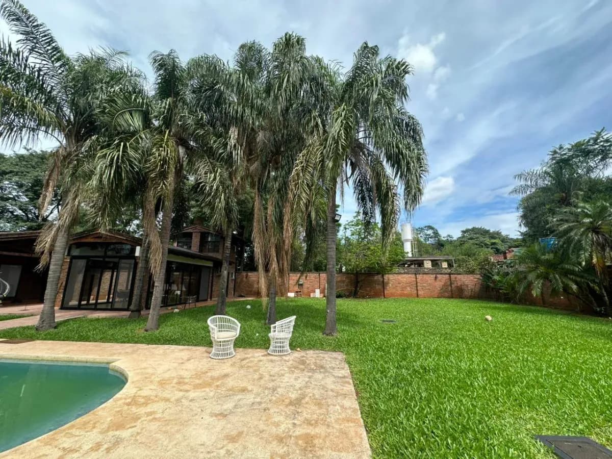5-Bedroom House for Rent in Villa Ofelia, Fernando de la Mora