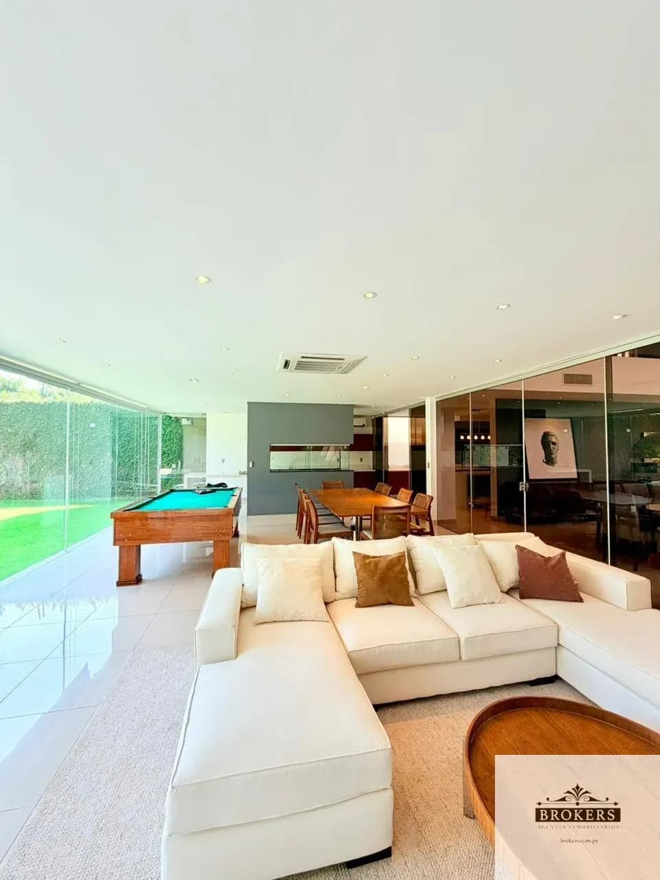 5-Bedroom House for Sale in Mbocayaty, Asunción - Image 9