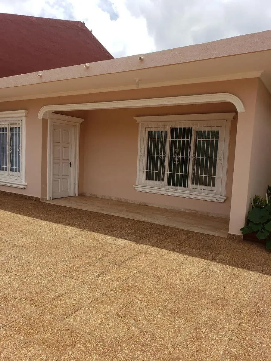 4-Bedroom House for Sale in Las Mercedes, San Lorenzo