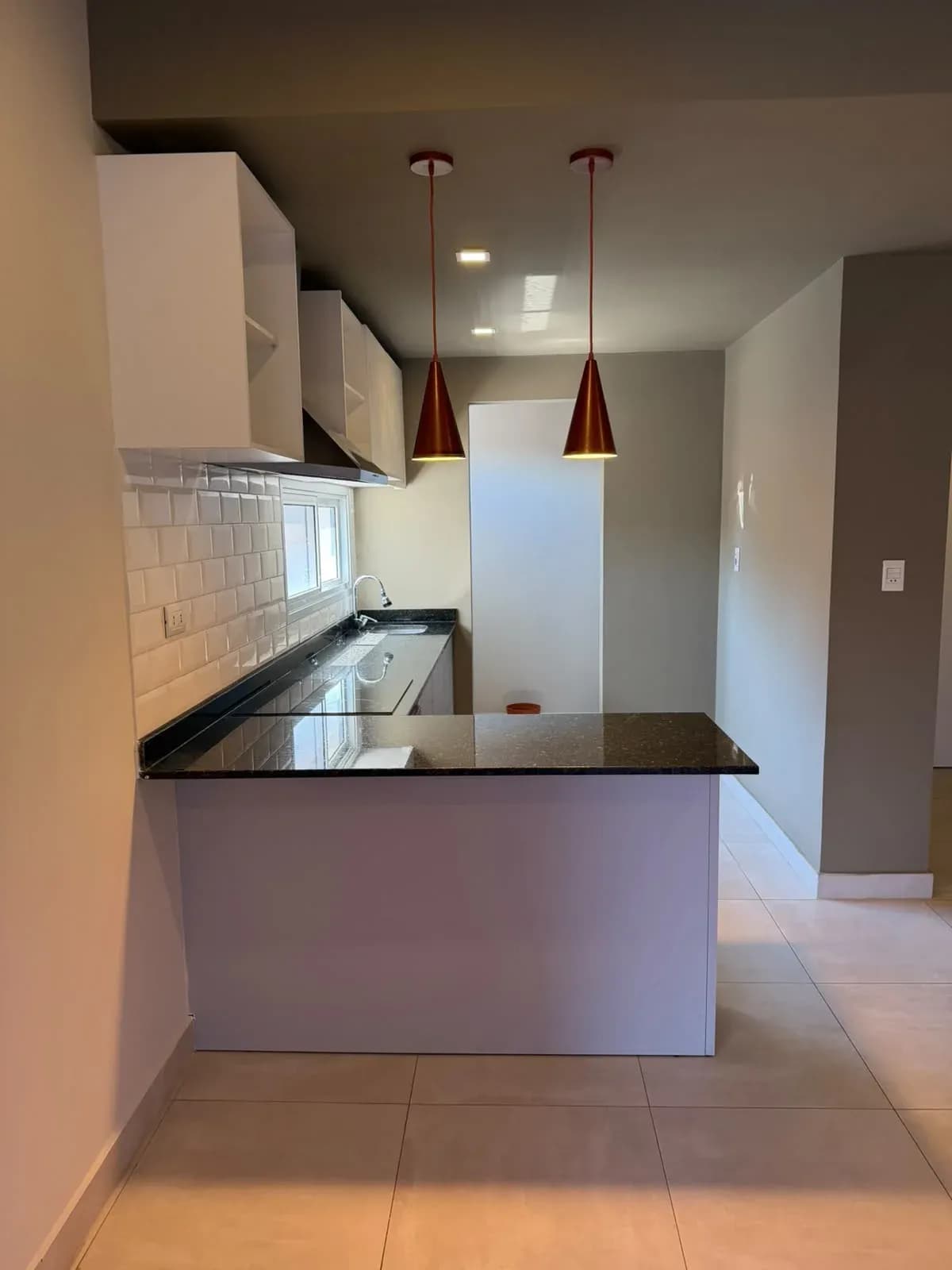 Departamento de 2 dormitorios en edificio Marlin, 74m², en Venta en Cuarto Barrio, Luque - Image 8