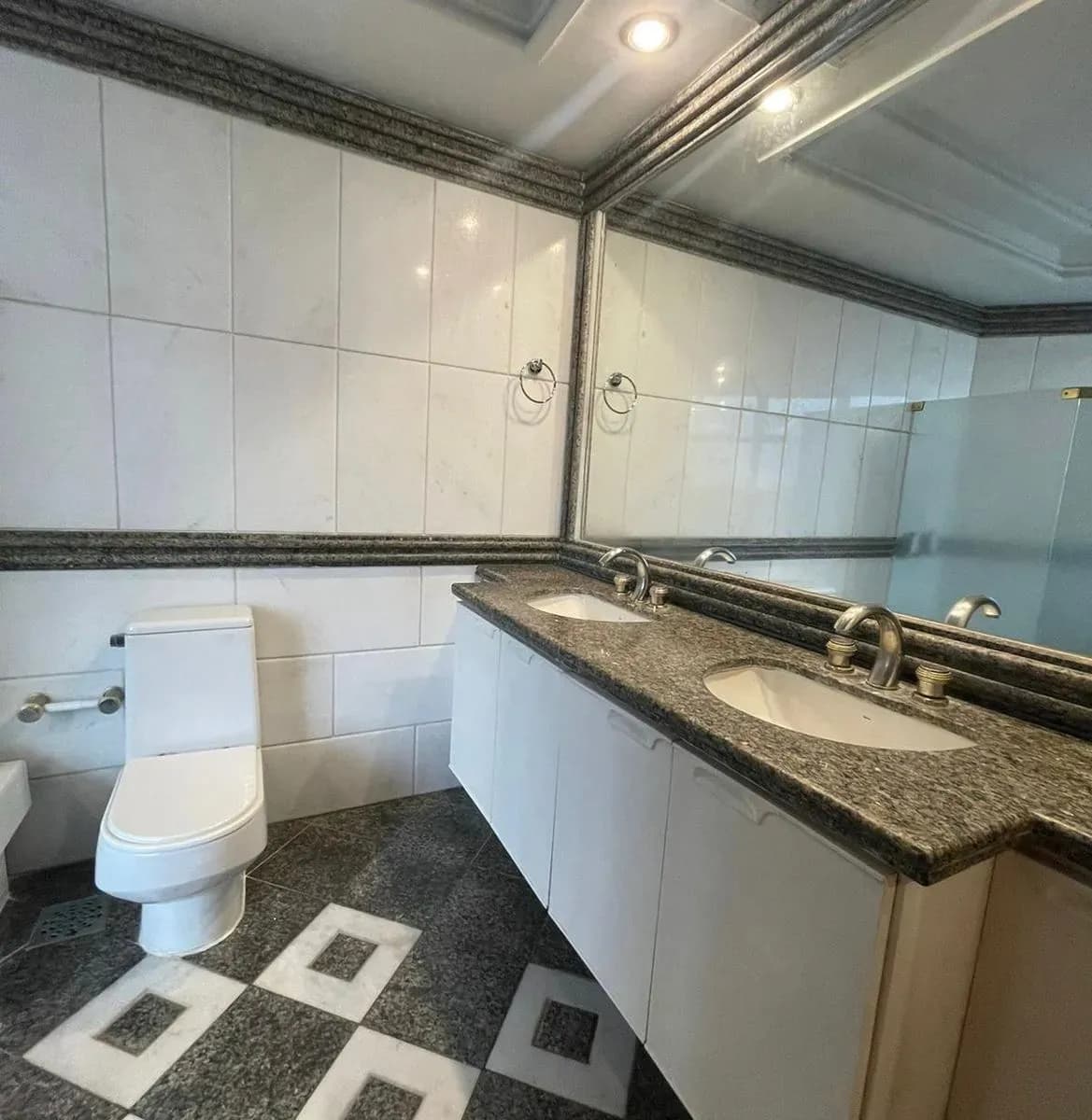 Departamento de 3 dormitorios en Venta en Santo Domingo, Asunción - Image 5