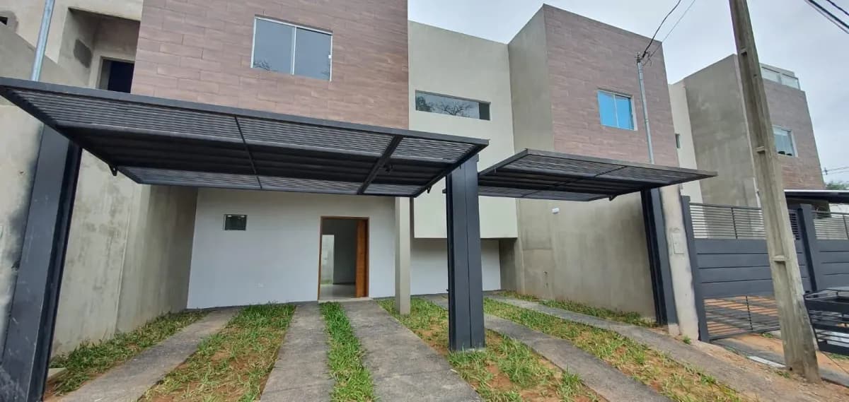 3-Bedroom House for Sale in Parques del Yatch, Lambaré - Image 8