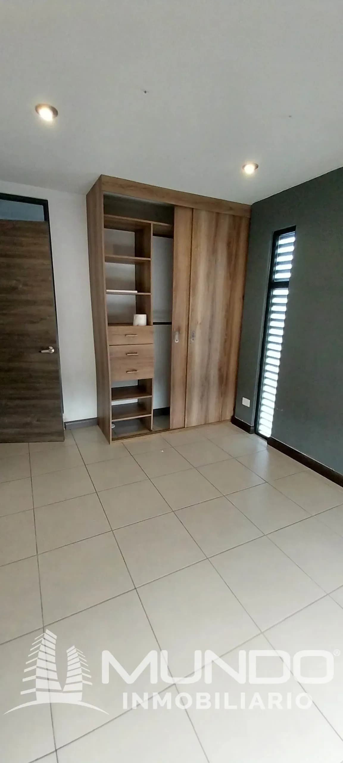 Casa de 3 dormitorios, 106m², en Venta en Zona 1, Santa Catarina Pinula - Image 12
