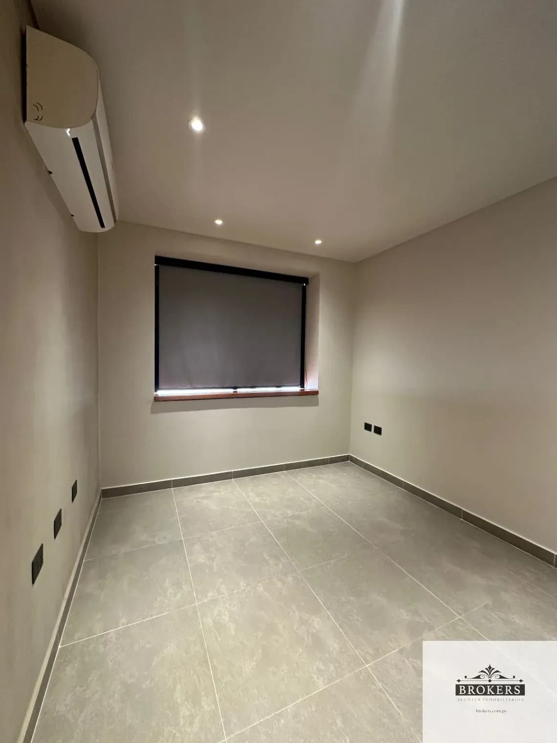 Casa de 3 quartos à Venda em Loma Merlo, Luque - Image 11
