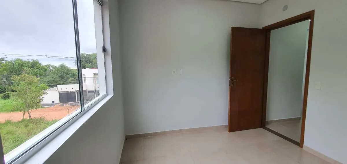 3-Bedroom House for Sale in Parques del Yatch, Lambaré - Image 20