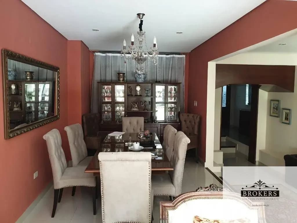 4-Bedroom House for Sale in Santo Domingo, Asunción - Image 3
