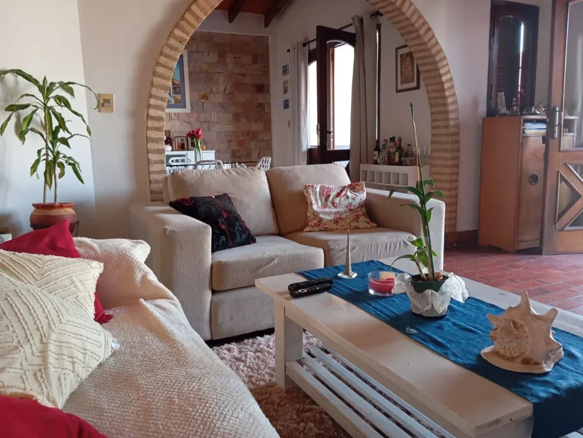Casa de 4 dormitorios en Casa, 140m², en Venta en Villa Ofelia, Fernando de la Mora - Image 5