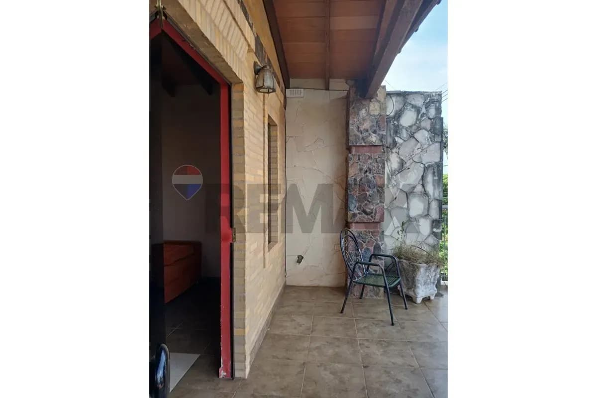 Casa de 5 dormitorios en Venta en Florida, San Lorenzo - Image 9
